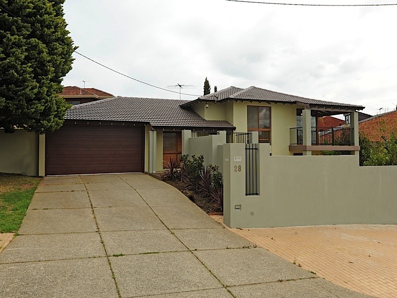 28 Highbridge Way, Karrinyup WA 6018