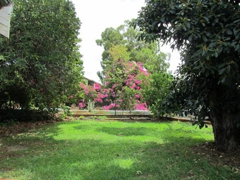 127 Rochdale Road, Mount Claremont WA 6010