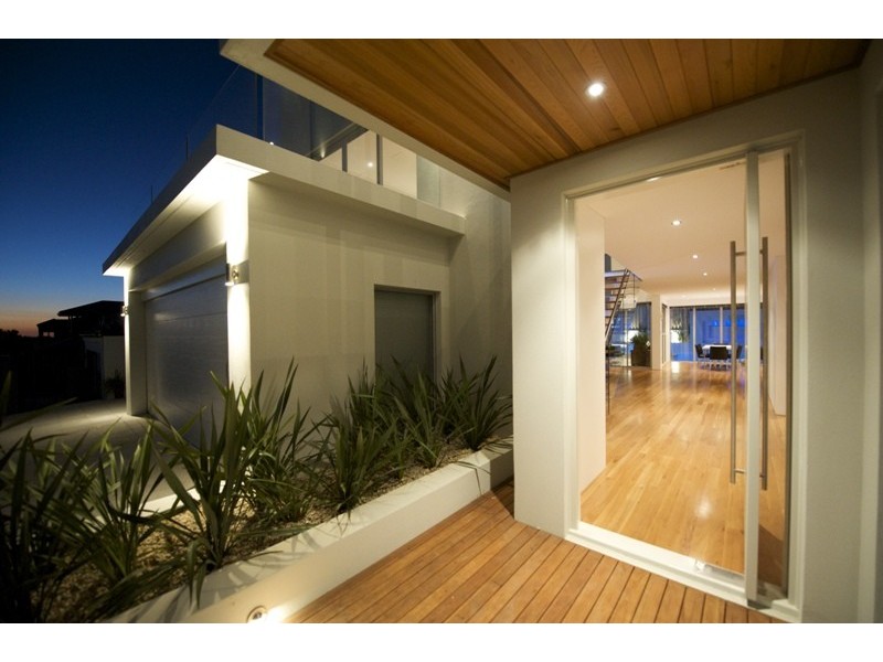 12 St Lucia Road, Iluka WA 6028