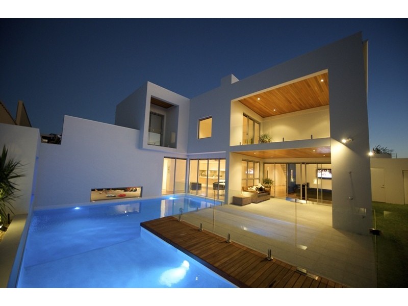 12 St Lucia Road, Iluka WA 6028