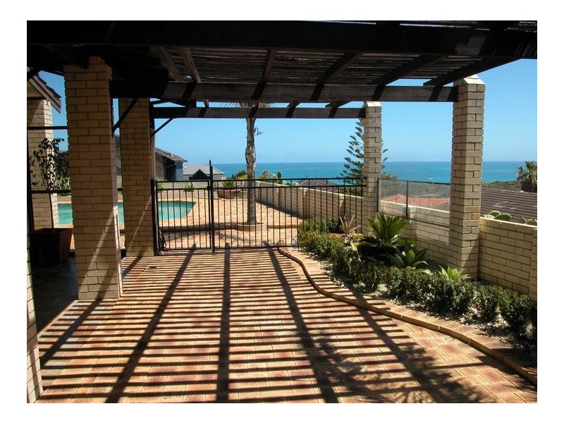 6 Kinkuna Way, City Beach WA 6015