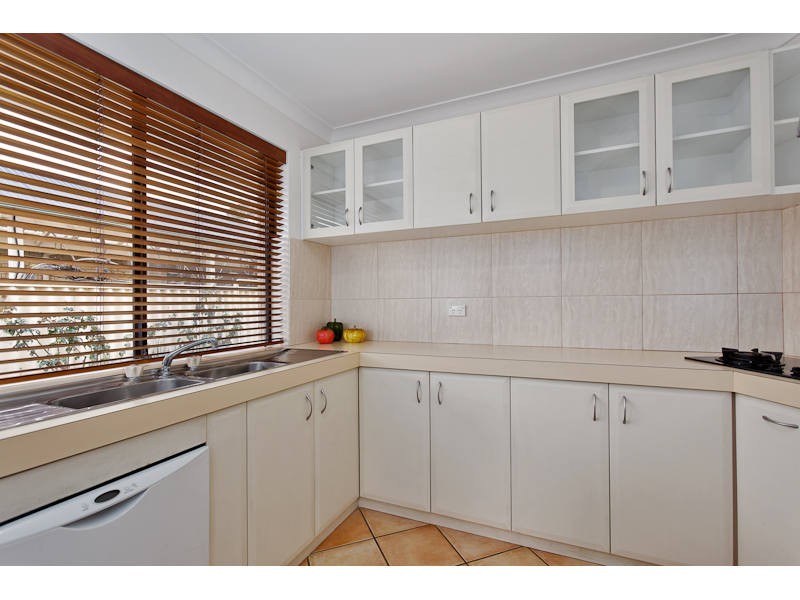 2/8 Macrae Road, Applecross WA 6153