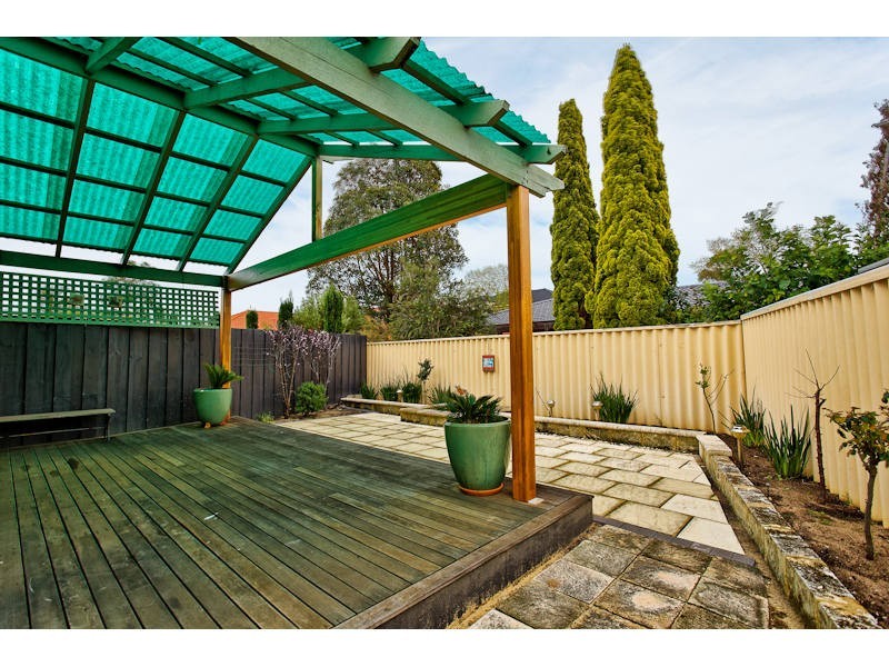 2/8 Macrae Road, Applecross WA 6153
