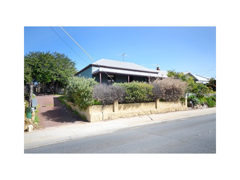 1/87 Stirling Highway, North Fremantle WA 6159