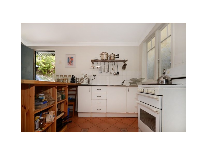 1/87 Stirling Highway, North Fremantle WA 6159