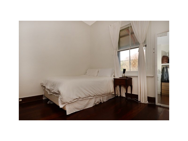 1/87 Stirling Highway, North Fremantle WA 6159