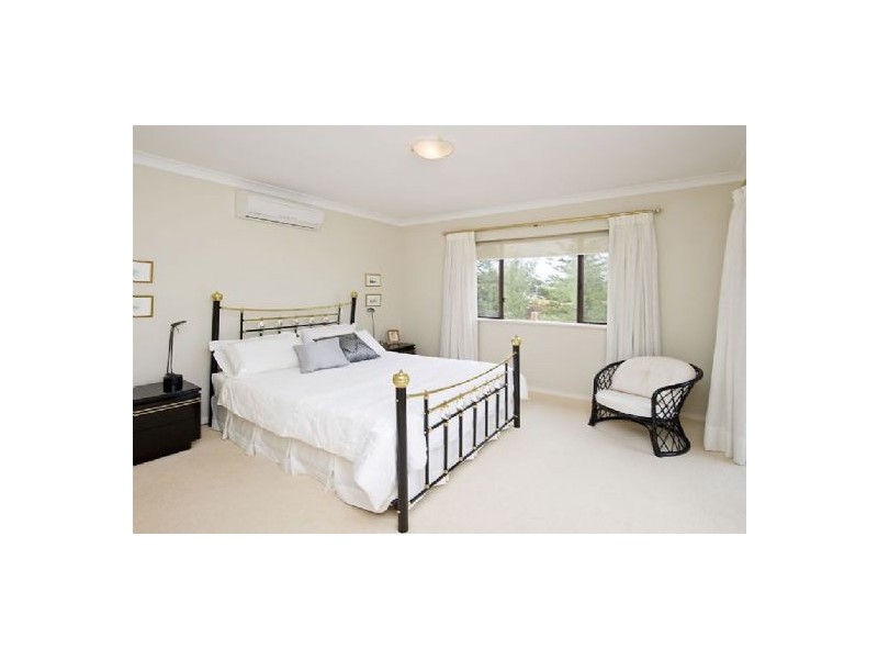 15 Wayeela Place, City Beach WA 6015