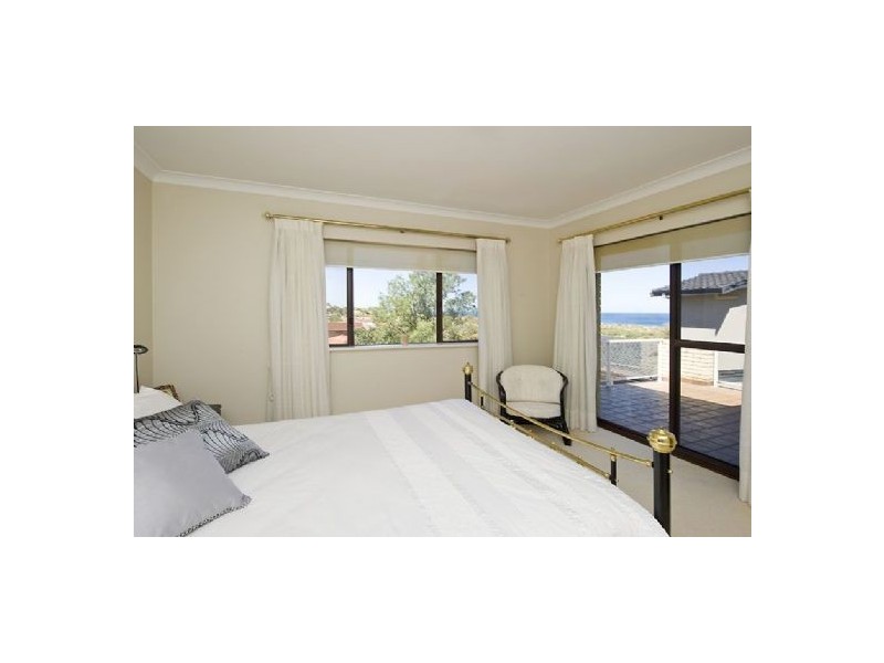 15 Wayeela Place, City Beach WA 6015