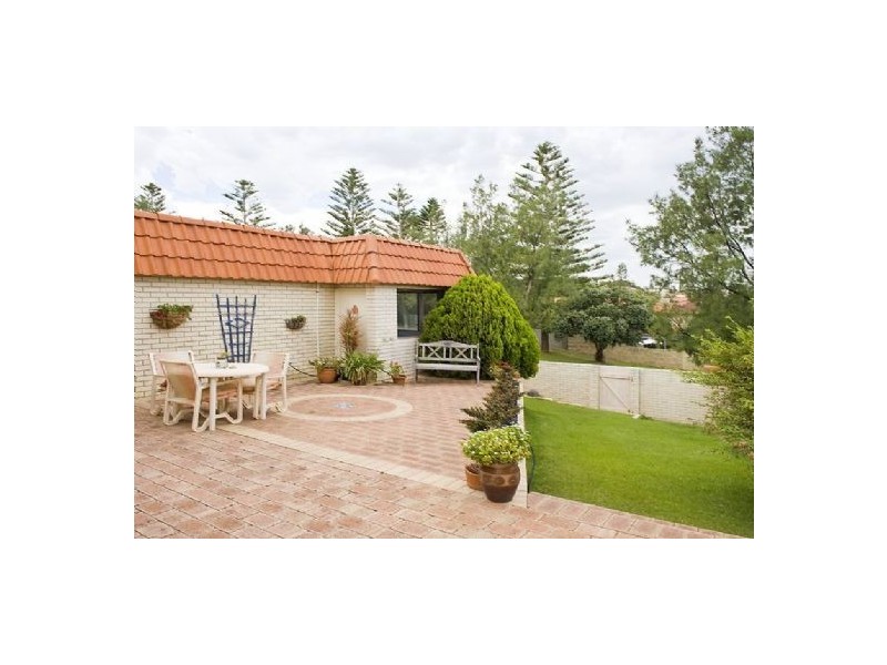 15 Wayeela Place, City Beach WA 6015