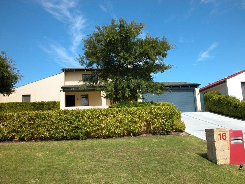 16 Kinkuna Way, City Beach WA 6015
