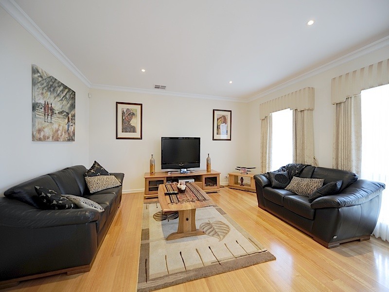 2 Ambergate, Karrinyup WA 6018