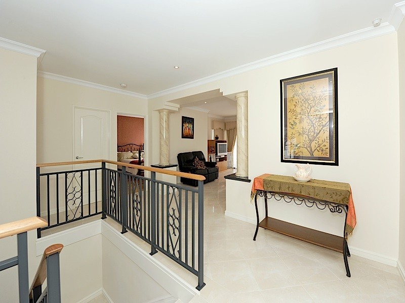 2 Ambergate, Karrinyup WA 6018