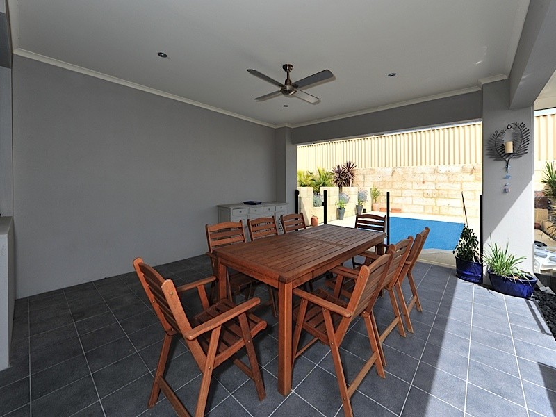 16 Atlantic Avenue, Iluka WA 6028