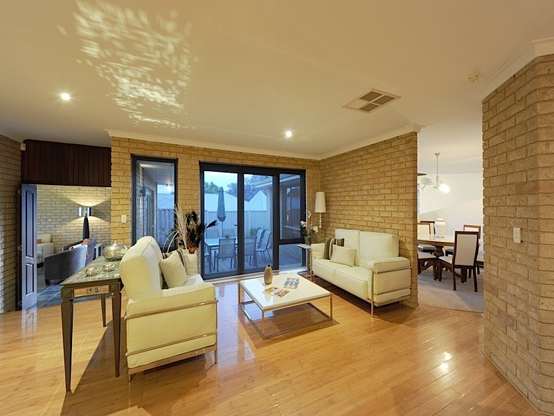 51 Churchlands Ave, Churchlands WA 6018