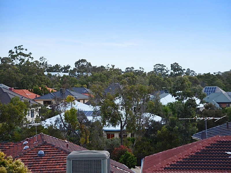 51 Churchlands Ave, Churchlands WA 6018