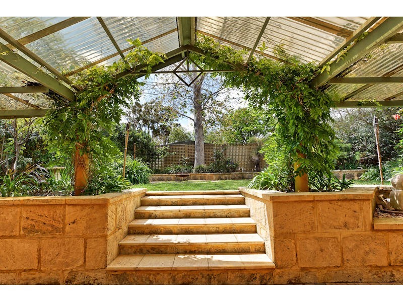 18 Shann Street, Floreat WA 6014