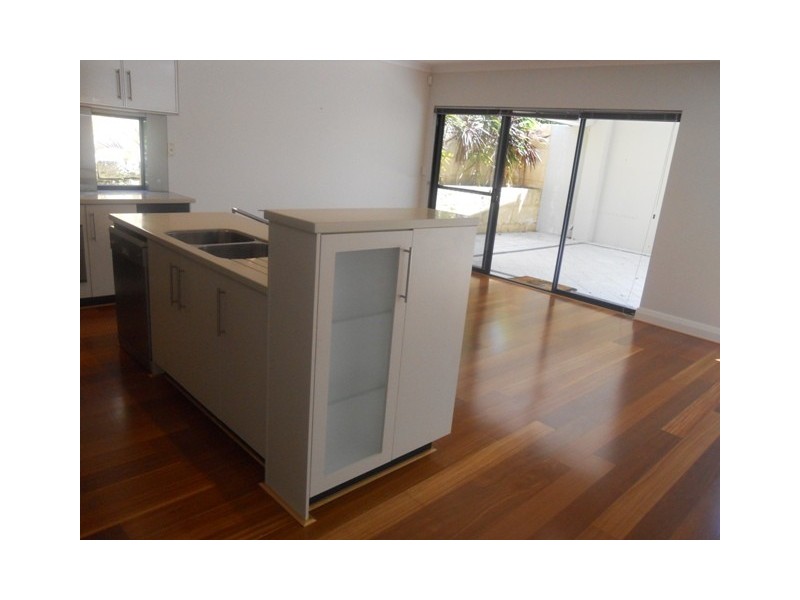 37A Haldane St, Mount Claremont WA 6010