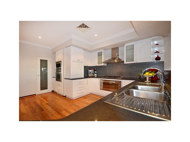 356 Huntriss Road, Woodlands WA 6018