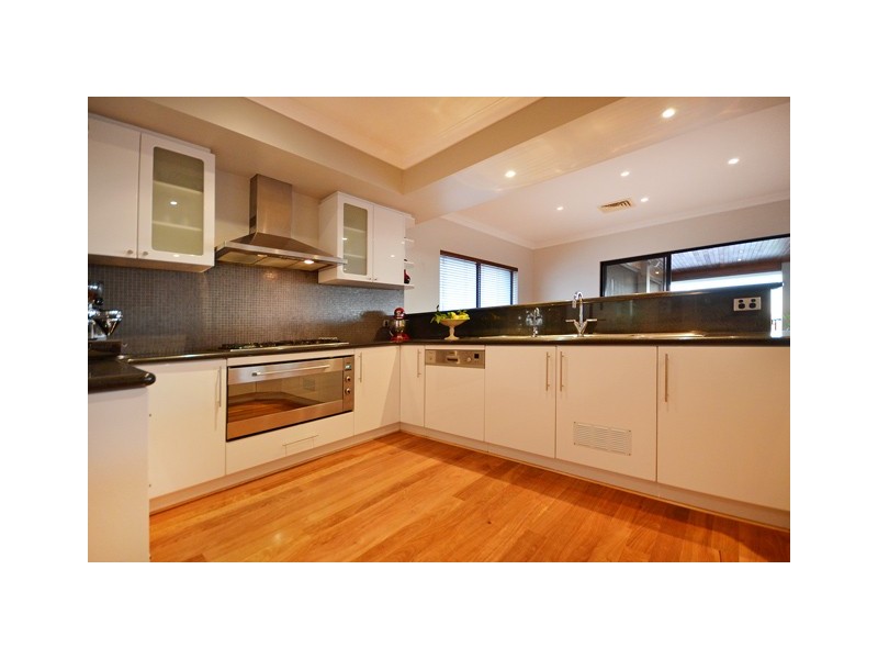 356 Huntriss Road, Woodlands WA 6018