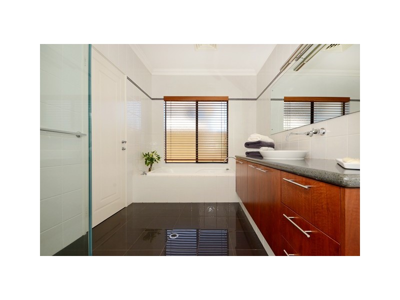 356 Huntriss Road, Woodlands WA 6018