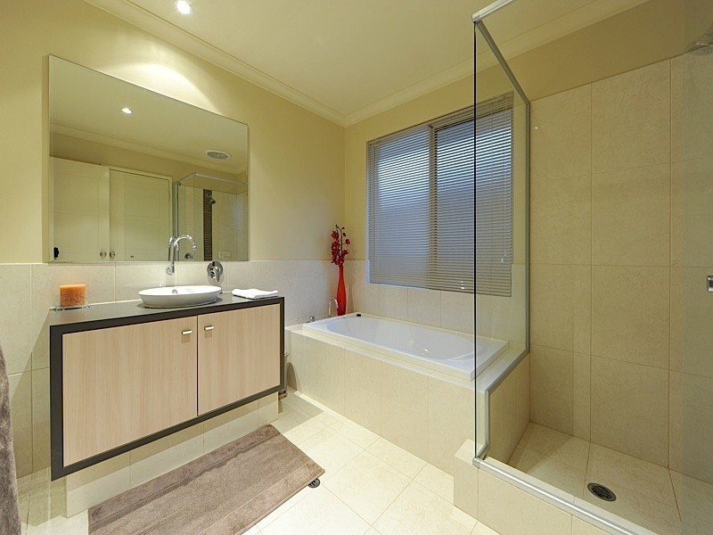 28 Maldives Drive, Hillarys WA 6025