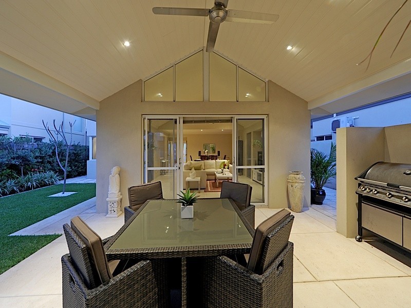 28 Maldives Drive, Hillarys WA 6025