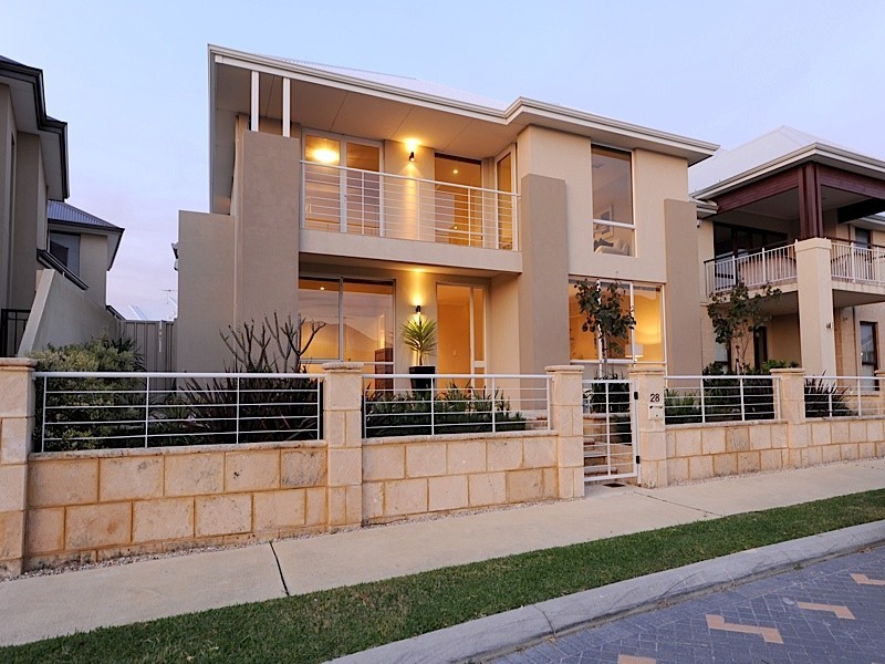 28 Maldives Drive, Hillarys WA 6025