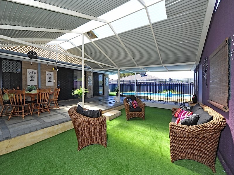 44 Mangrove Cct, Banksia Grove WA 6031