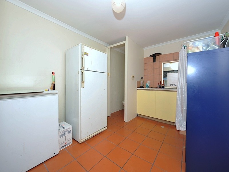 44 Mangrove Cct, Banksia Grove WA 6031