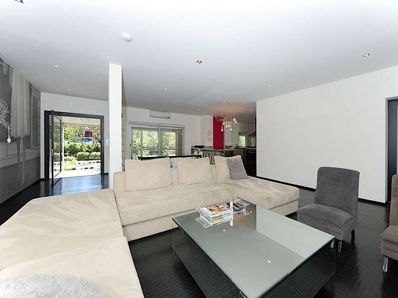 16 SHANNON STREET, Floreat WA 6014