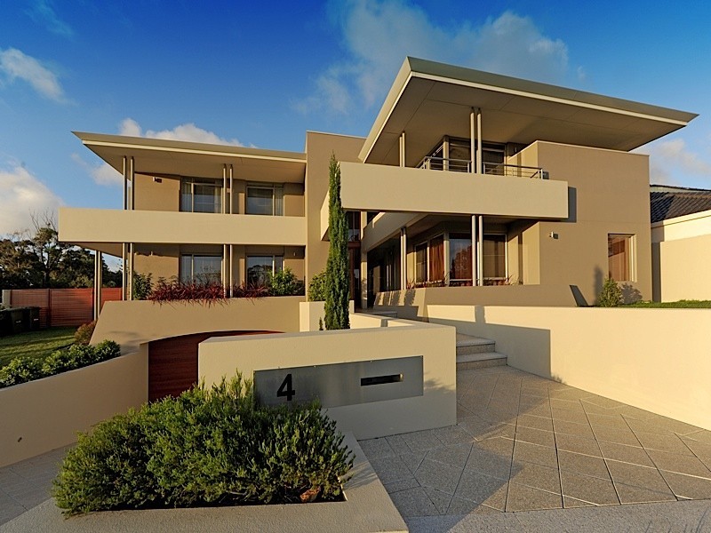 4 Gayton Road, City Beach WA 6015