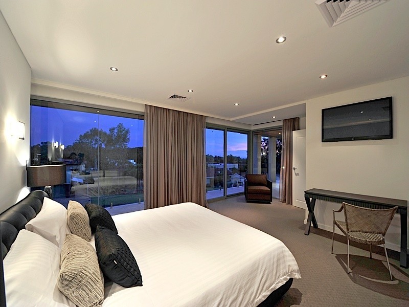 14 Orana Crescent, City Beach WA 6015