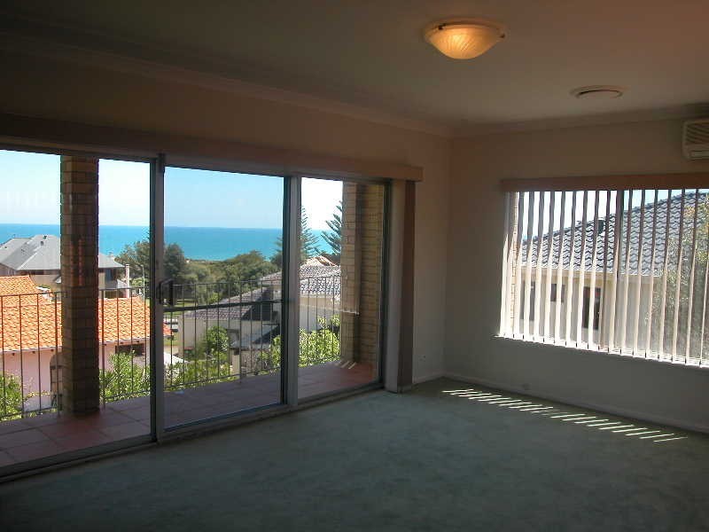 9 Sudbury Way, City Beach WA 6015