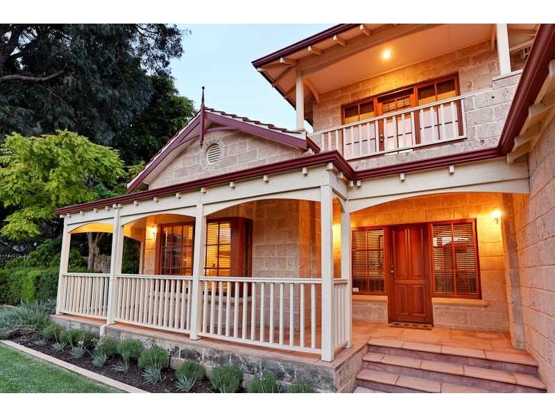 26 Clanmel Road, Floreat WA 6014