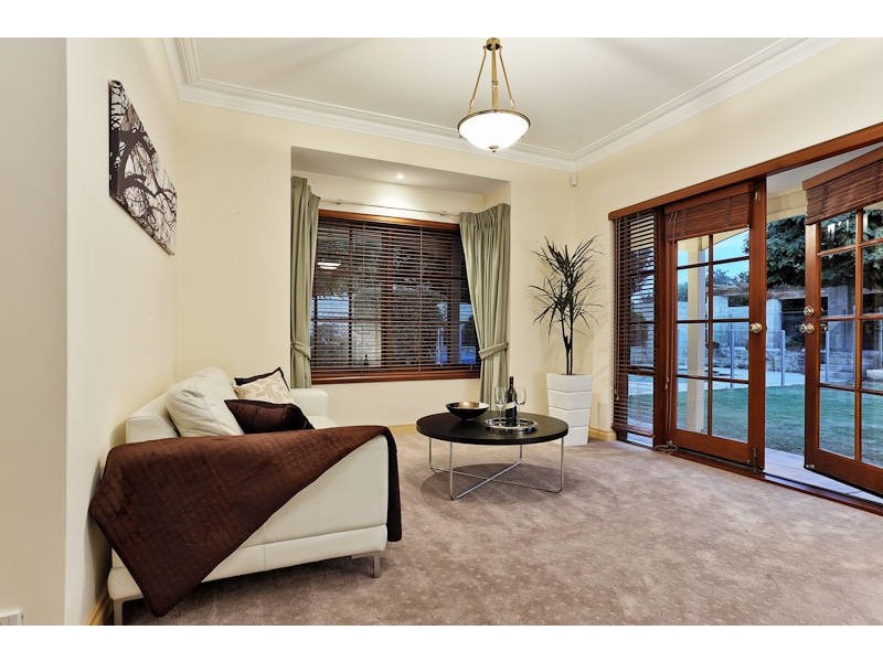 26 Clanmel Road, Floreat WA 6014