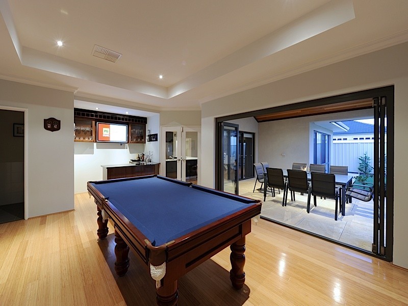 2 Whitehaven Avenue, Burns Beach WA 6028