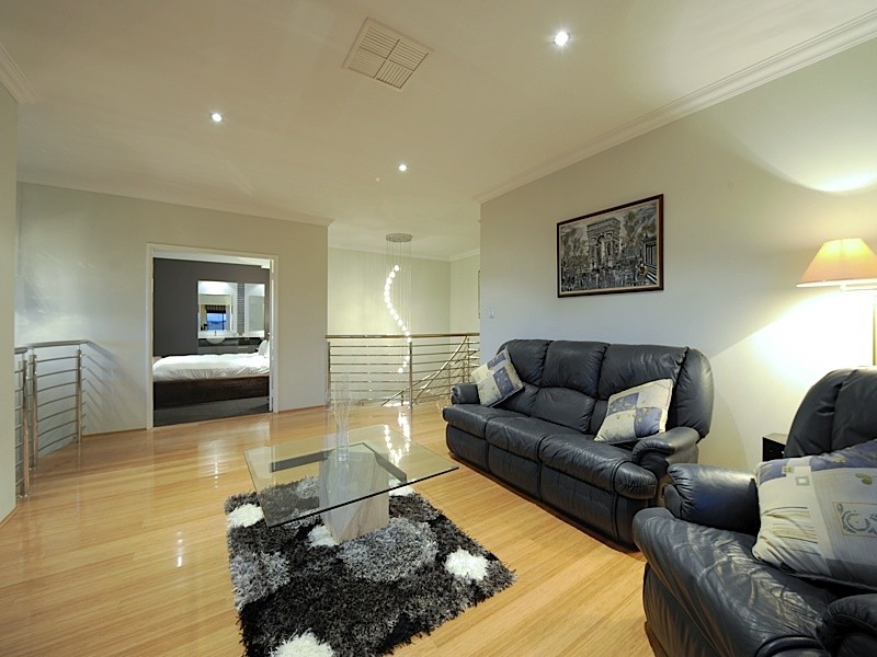 2 Whitehaven Avenue, Burns Beach WA 6028