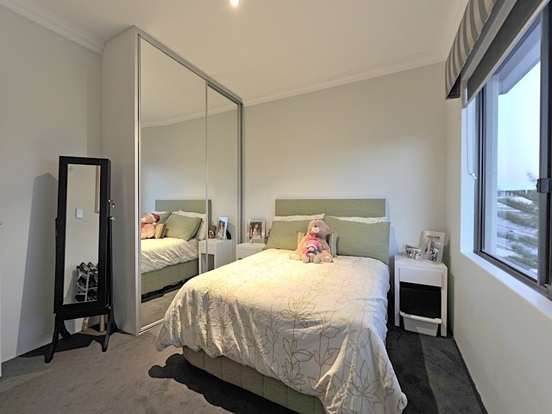 2 Whitehaven Avenue, Burns Beach WA 6028