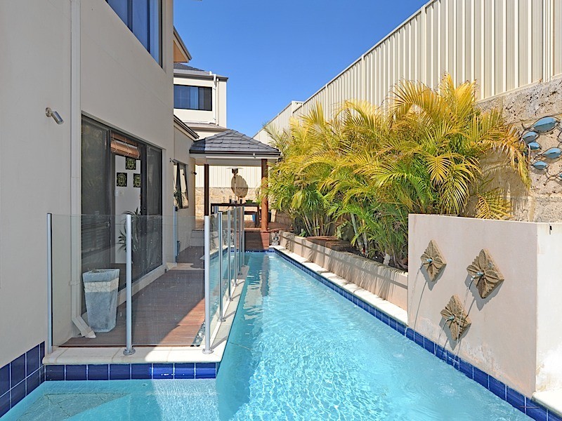 14 Tanami Way, Karrinyup WA 6018