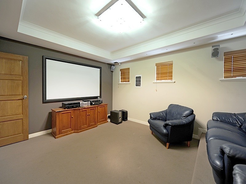 14 Tanami Way, Karrinyup WA 6018