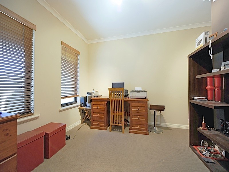 14 Tanami Way, Karrinyup WA 6018