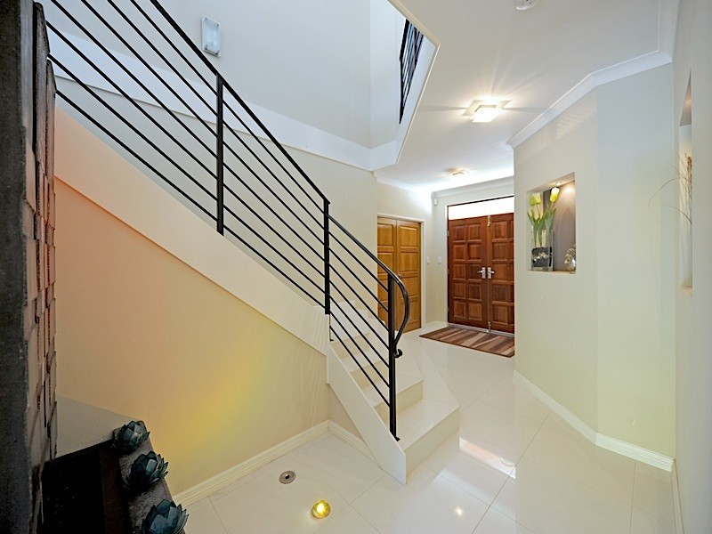 14 Tanami Way, Karrinyup WA 6018