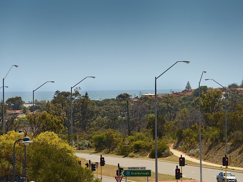 14 Tanami Way, Karrinyup WA 6018