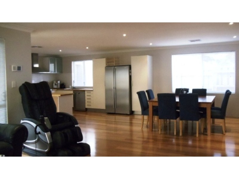 10 Beachside Parade, Yanchep WA 6035