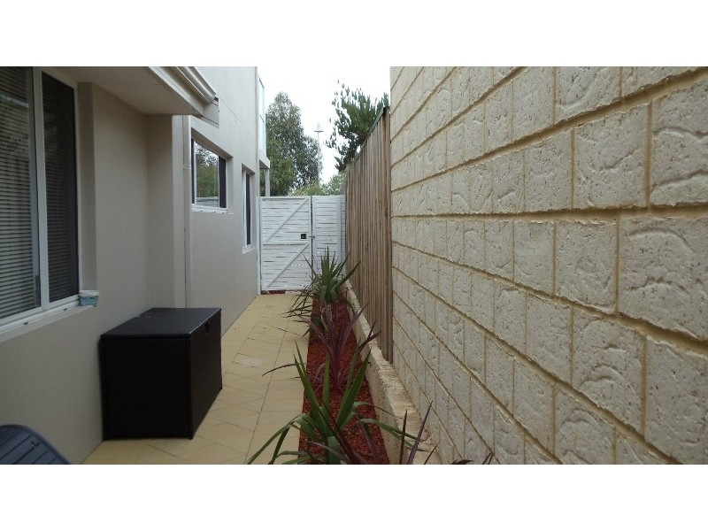 10 Beachside Parade, Yanchep WA 6035