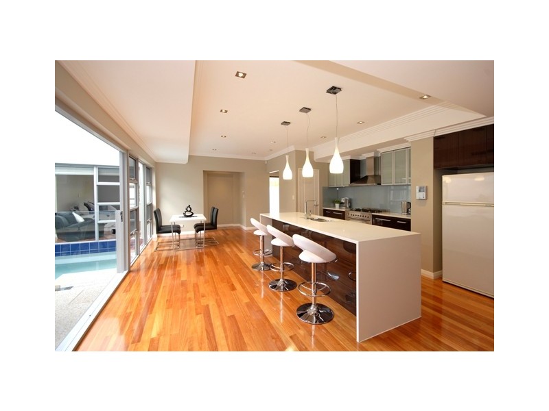 4 Gali Lane, City Beach WA 6015