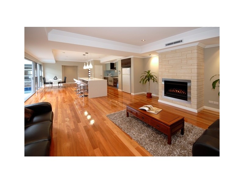 4 Gali Lane, City Beach WA 6015