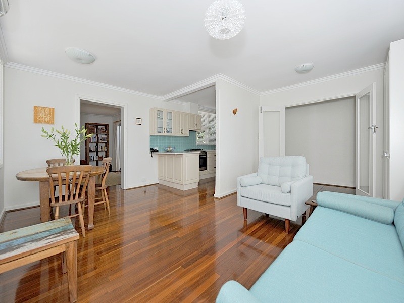 52 Gibson Street, Beaconsfield WA 6162