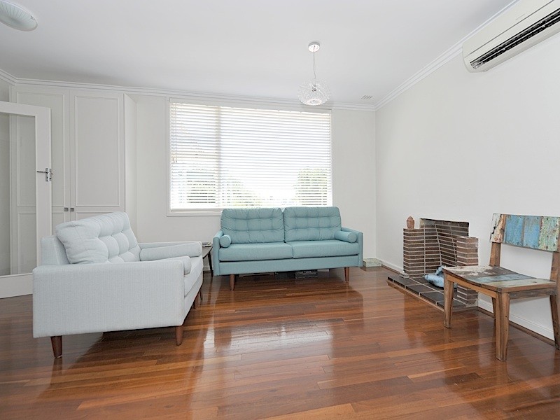 52 Gibson Street, Beaconsfield WA 6162