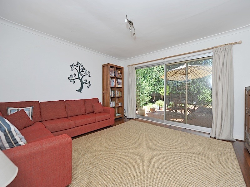 52 Gibson Street, Beaconsfield WA 6162